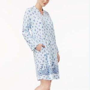 NWT Charter Club border print zip front robe